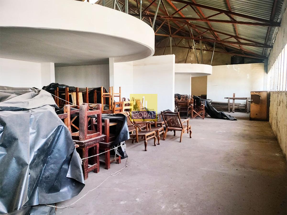 Warehouse in Langata - 13