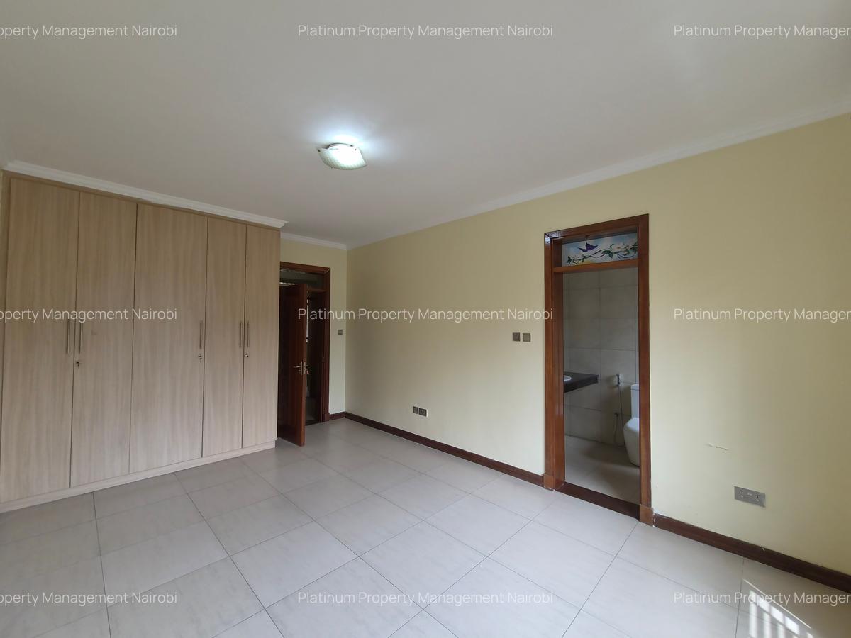 4 Bed Apartment with En Suite at Second Parklands - 11