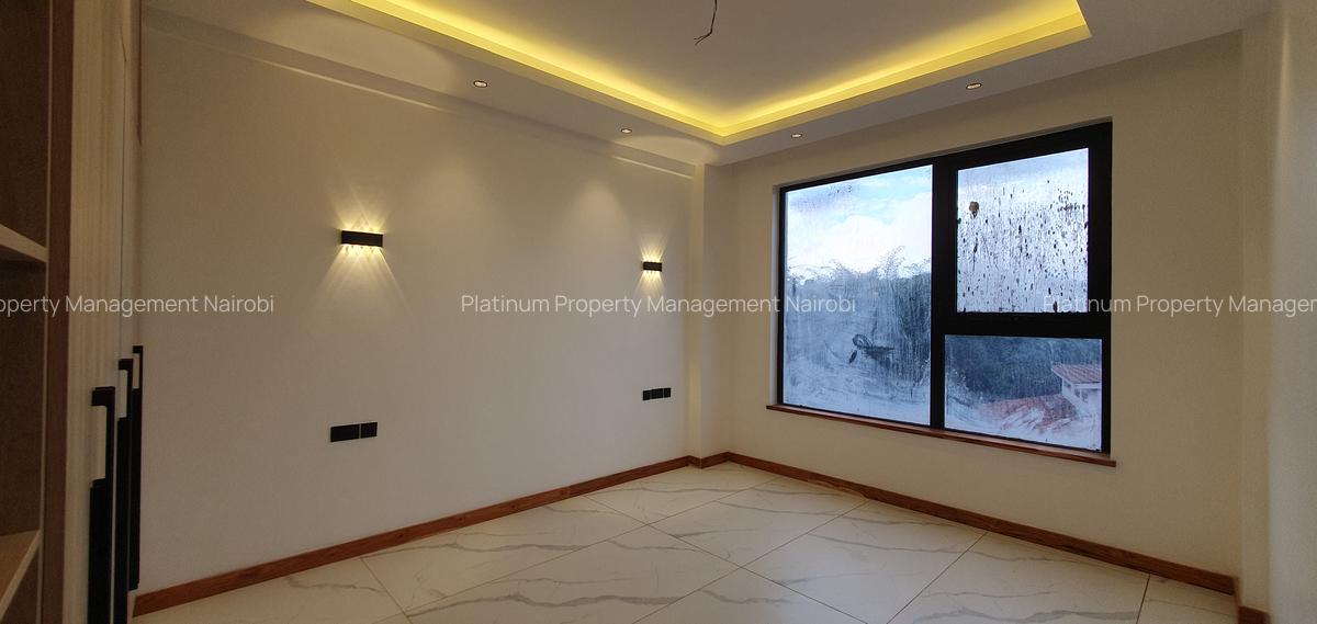 4 Bed Apartment with En Suite in Spring Valley - 20