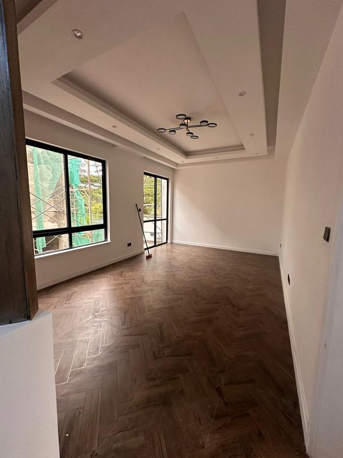 4 Bed Townhouse with En Suite in Lavington - 5