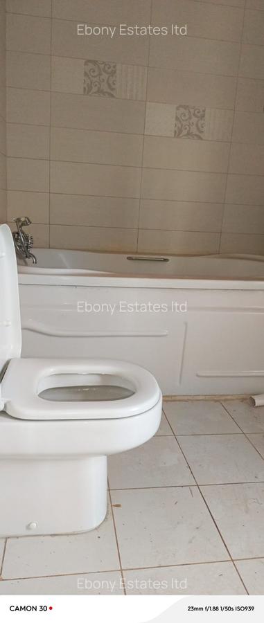 5 Bed Townhouse with En Suite in Lavington - 11