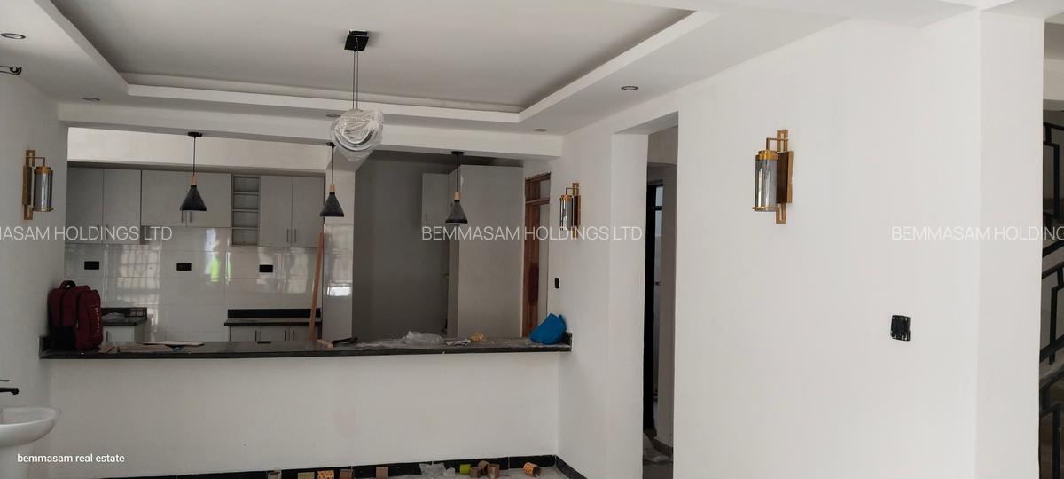 4 Bed Villa with En Suite at Community Road - 5
