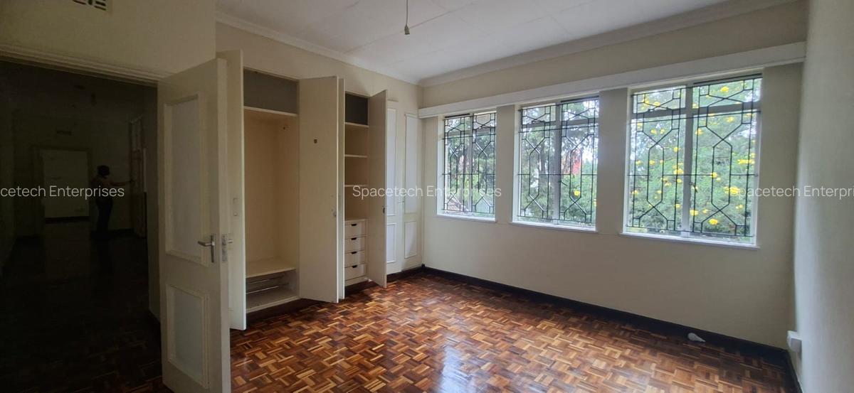 5 Bed House with Staff Quarters in Gigiri - 13