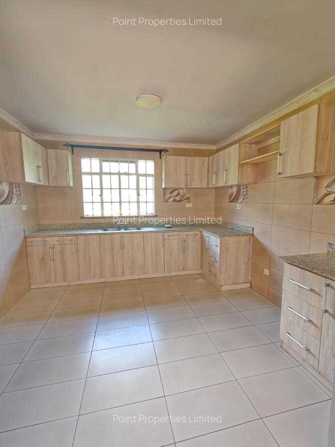 5 Bed Townhouse with En Suite in Karen - 7
