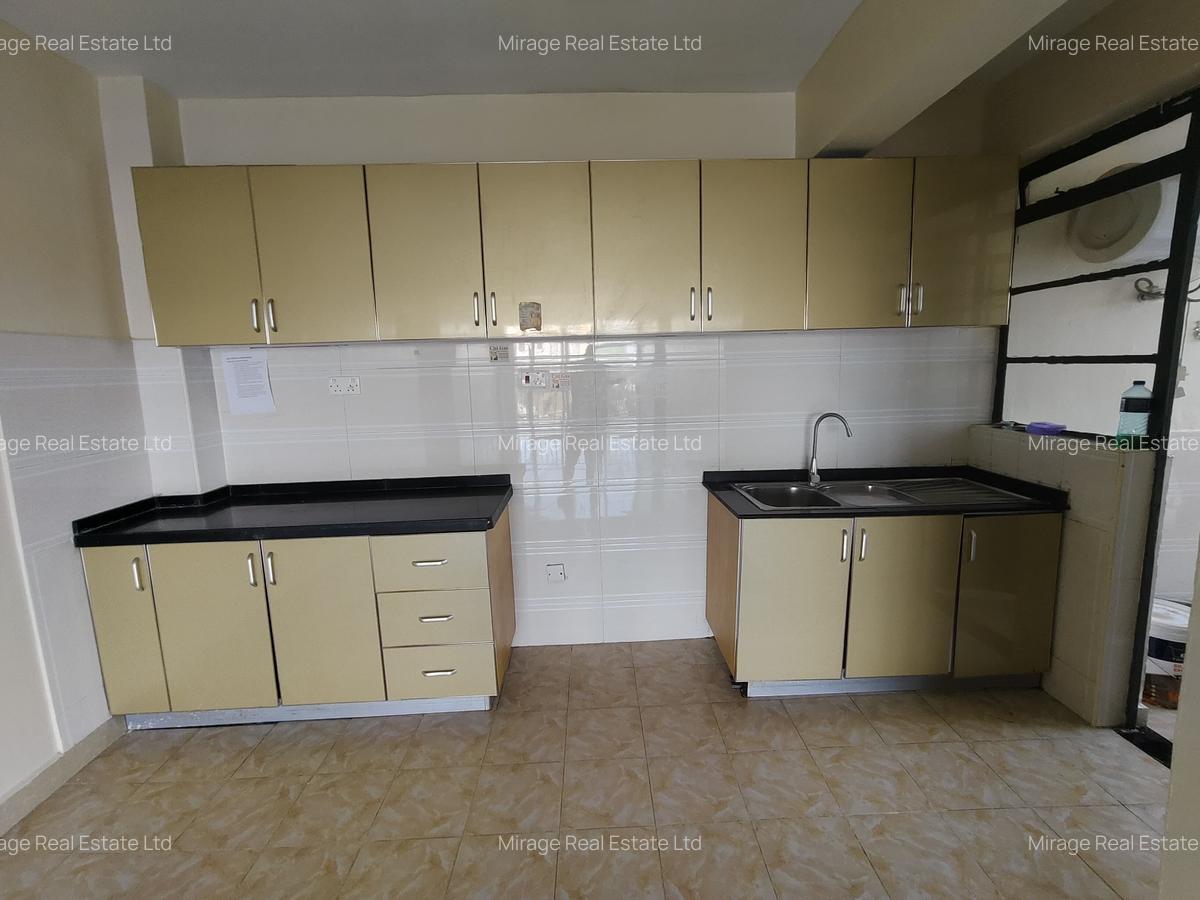 3 Bed Apartment with Gym in Kilimani - 3