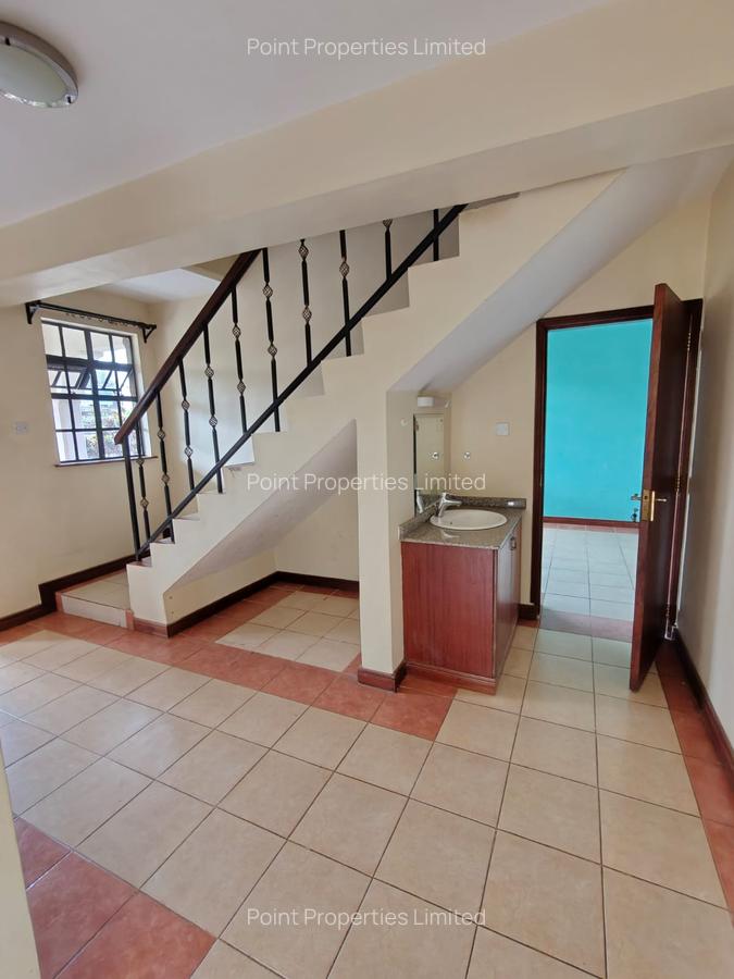 4 Bed Townhouse with En Suite in Karen - 8