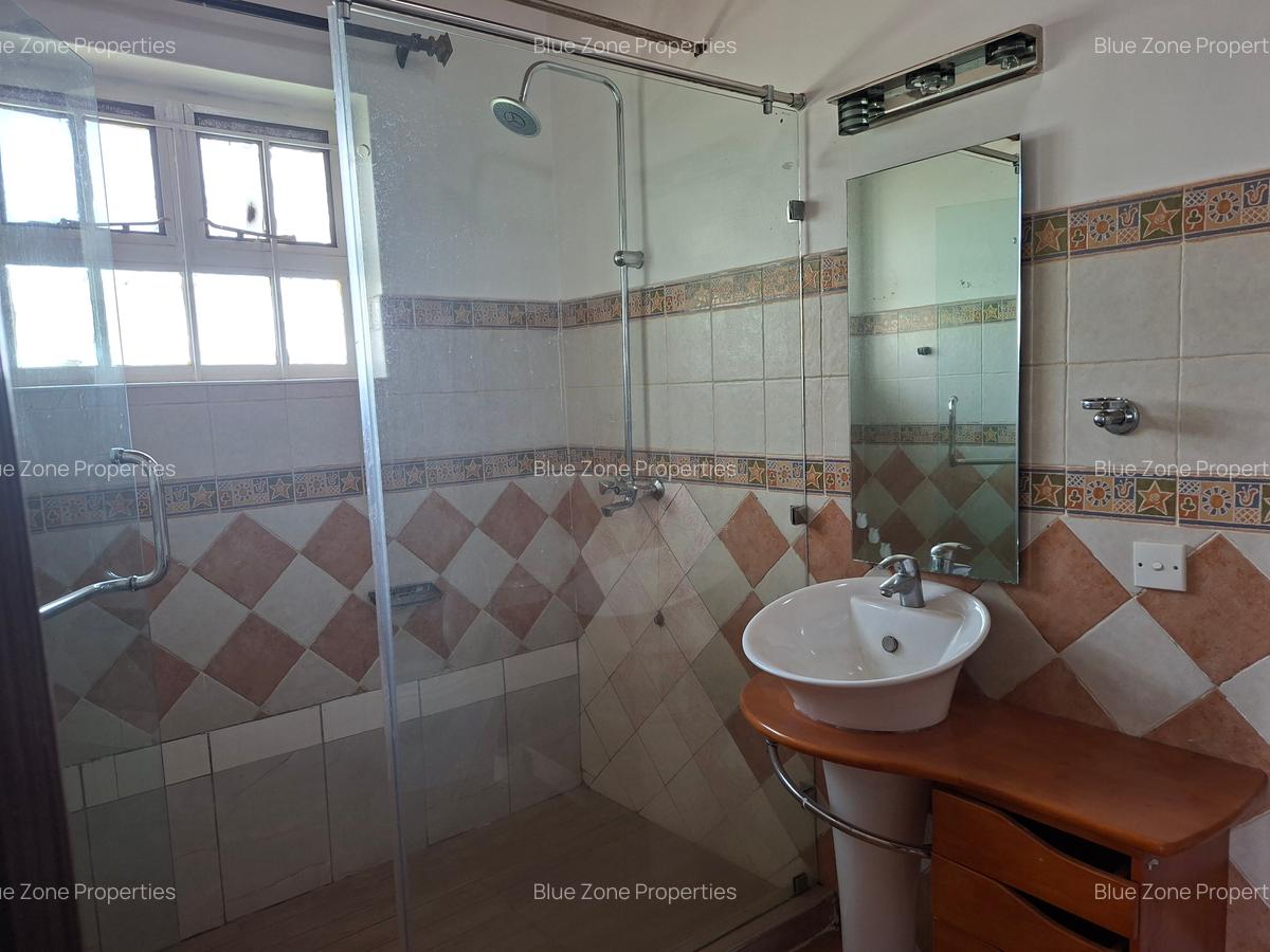 5 Bed House with En Suite at Off Runda Grove - 18