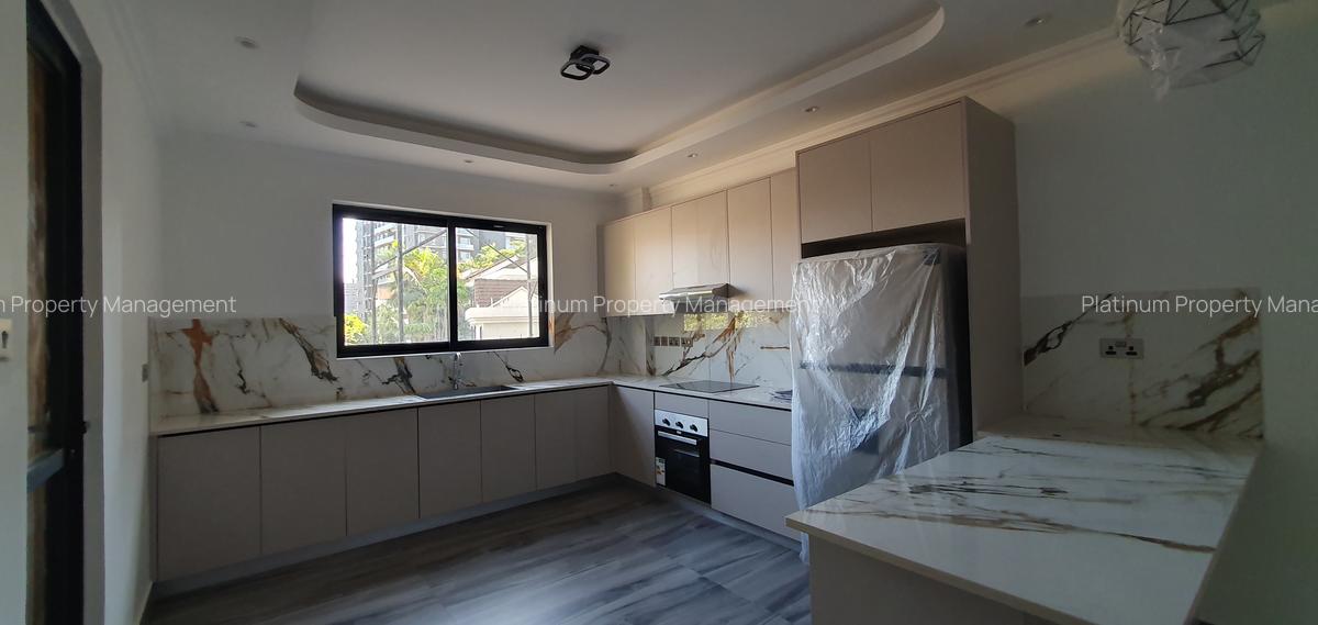 1 Bed Apartment with En Suite at Brookside Gardens - 6