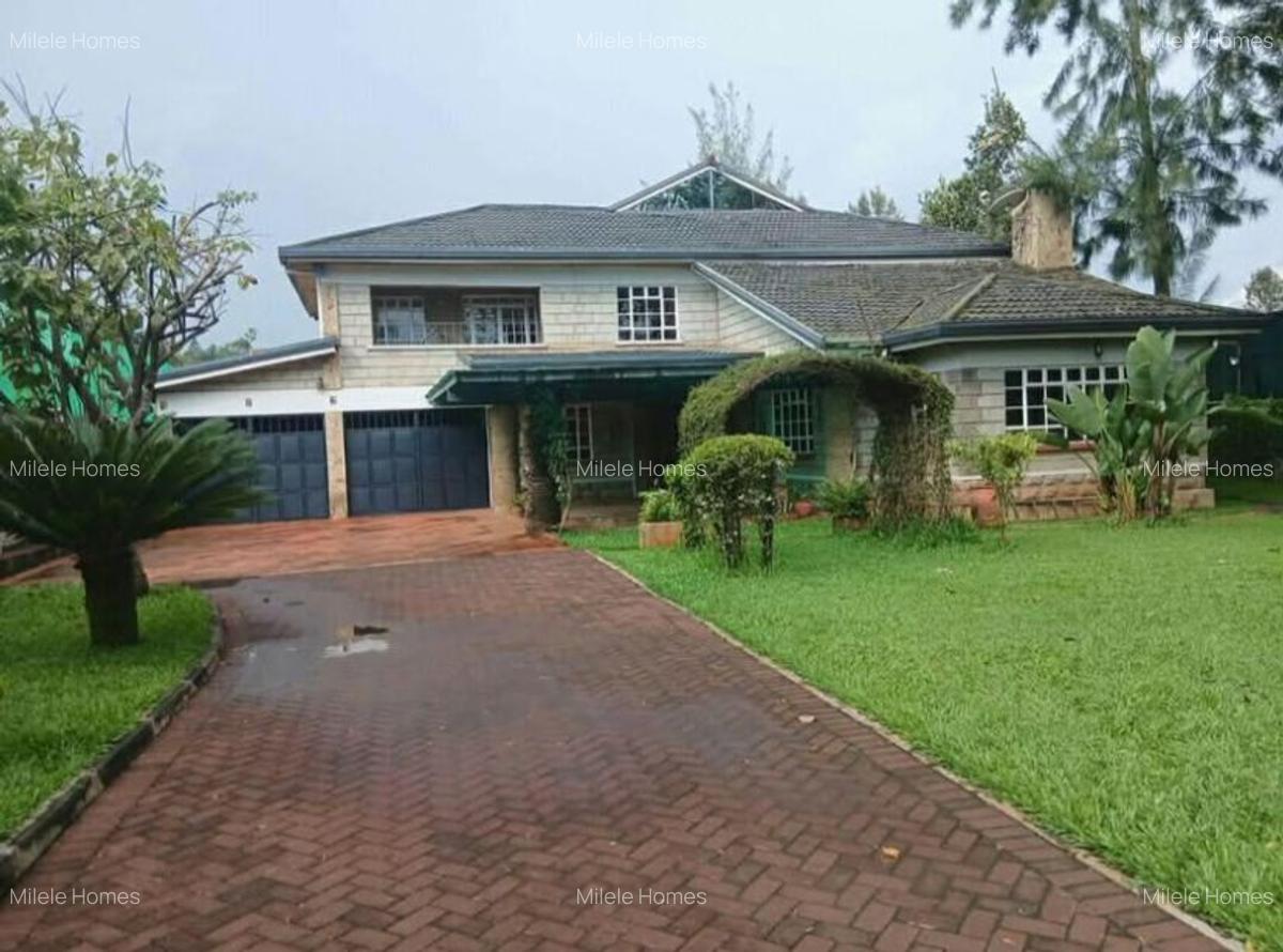 4 Bed Villa with En Suite at Mimosa - 1
