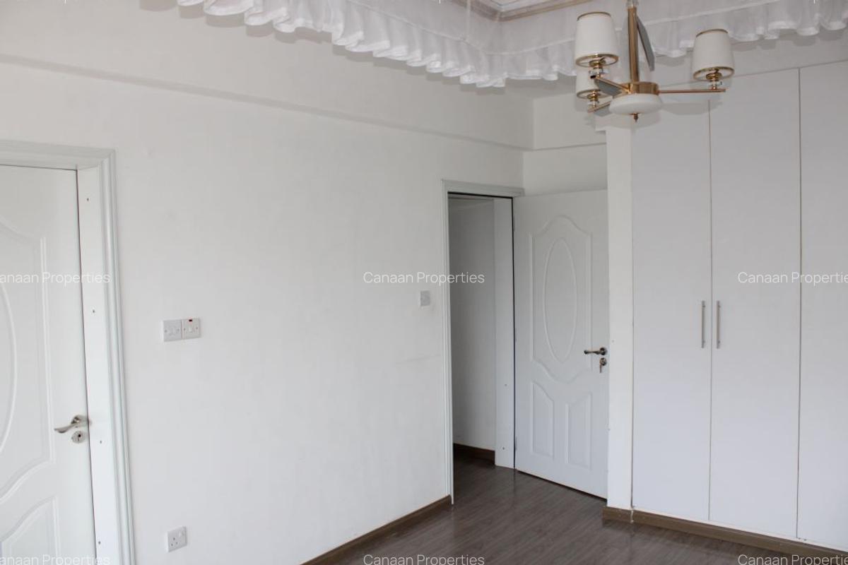 3 Bed Apartment with En Suite in Westlands Area - 11