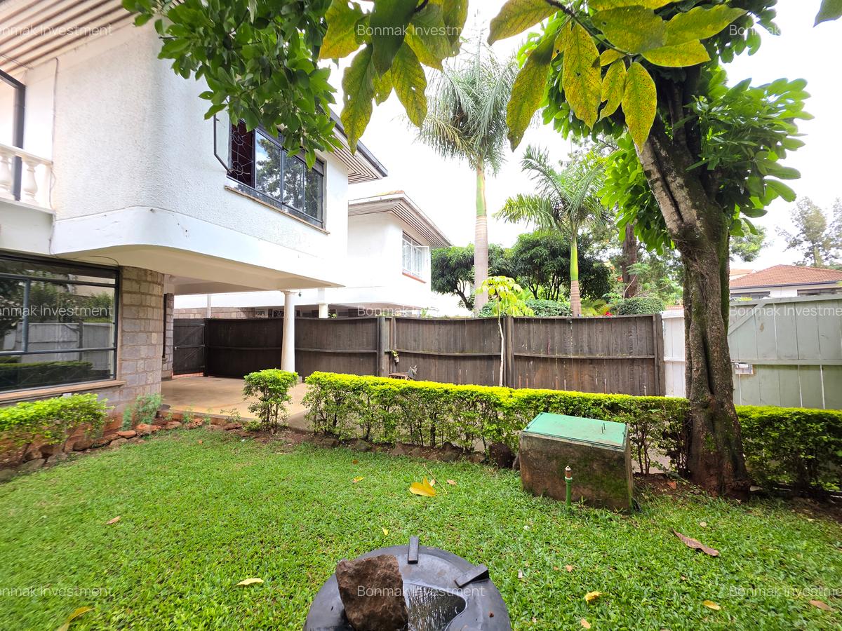 4 Bed Townhouse with En Suite at Valley Arcade. - 3