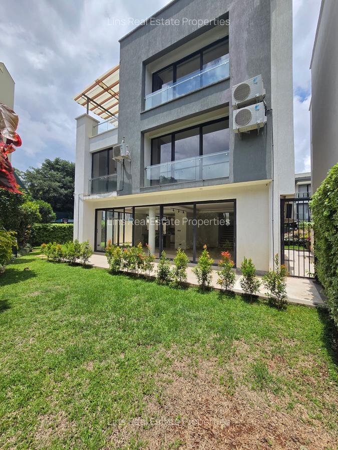 5 Bed Townhouse with En Suite in Lavington - 1