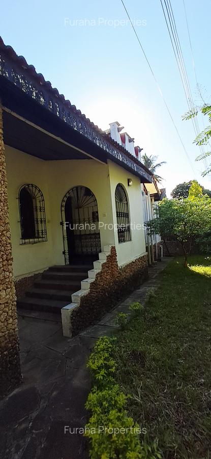 2 Bed Townhouse with En Suite at Nyali - 17