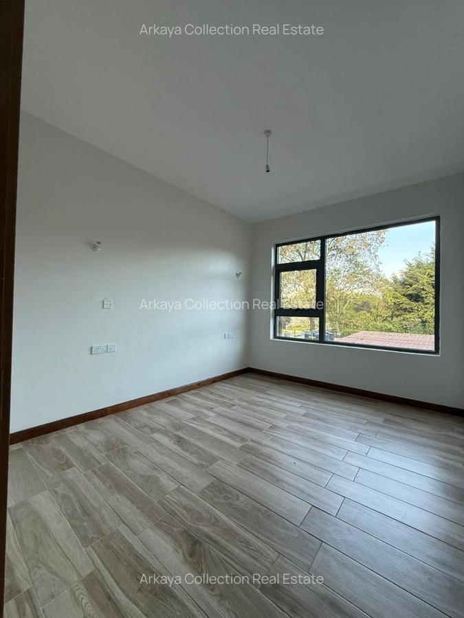 6 Bed Townhouse with En Suite in Lavington - 9