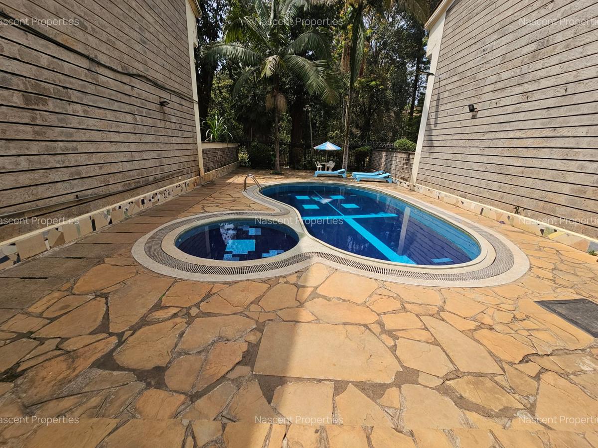 4 Bed Townhouse with En Suite in Spring Valley - 2