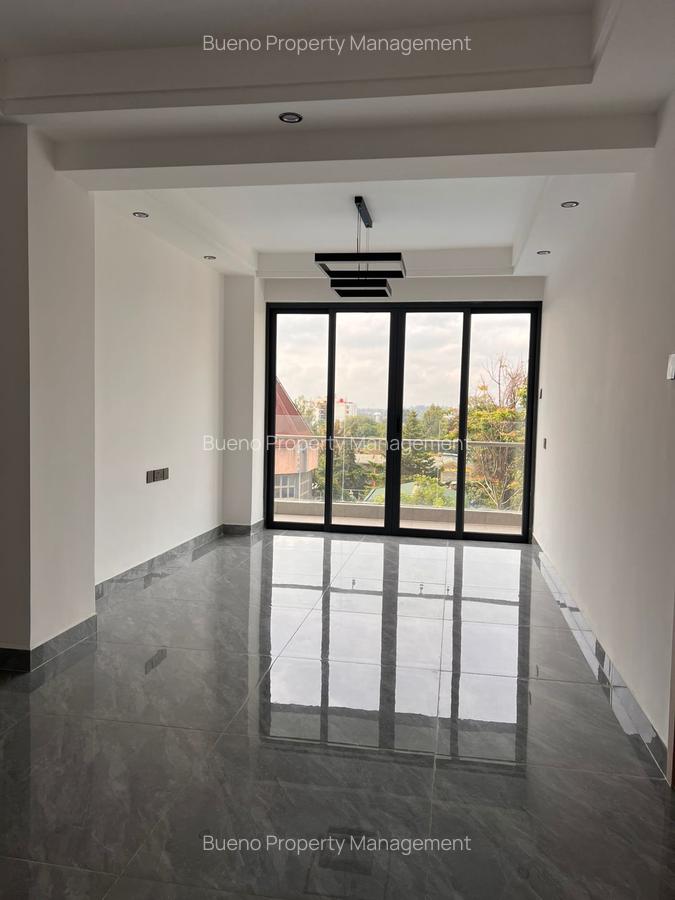 2 Bed Apartment with Gym in Kilimani - 1