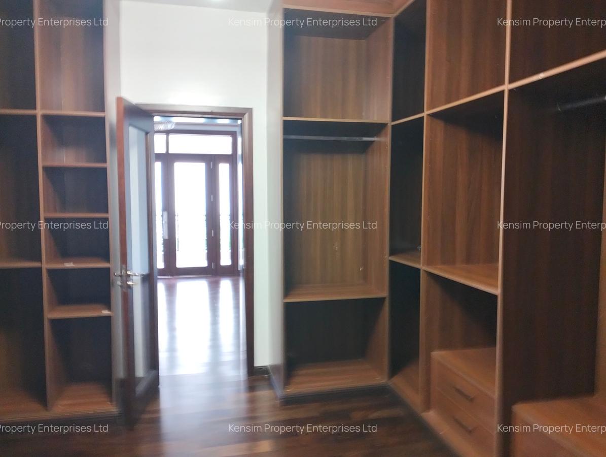 5 Bed Townhouse with En Suite in Lavington - 13