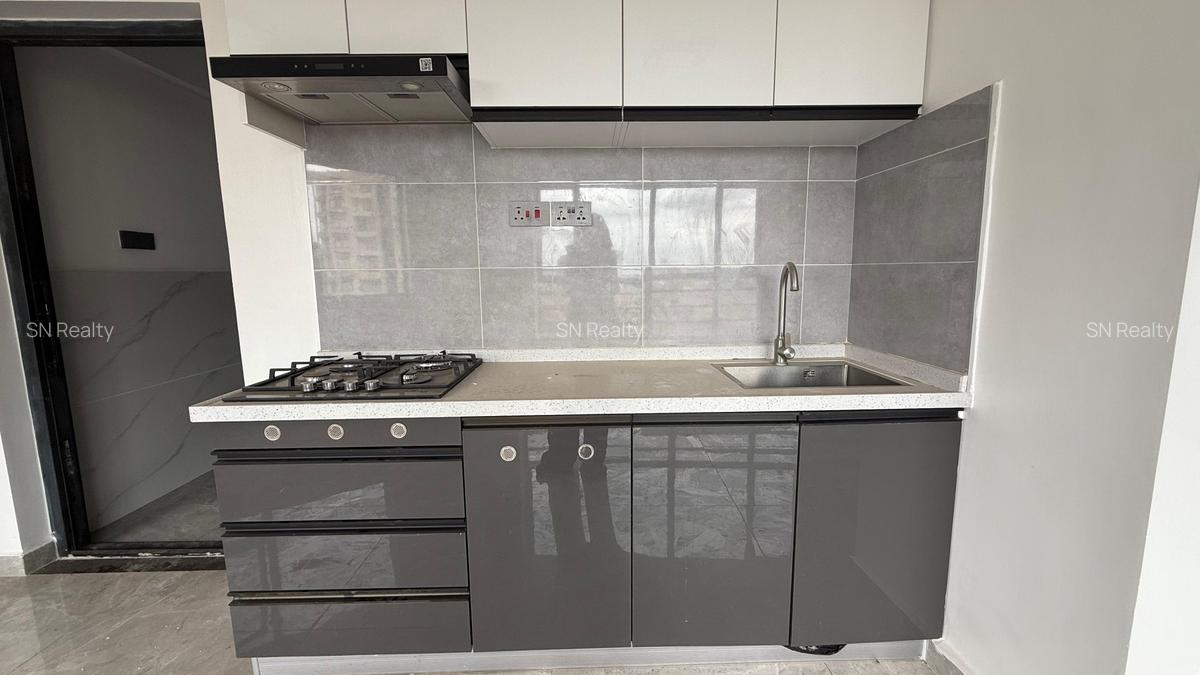 Studio Apartment with En Suite in Valley Arcade - 7