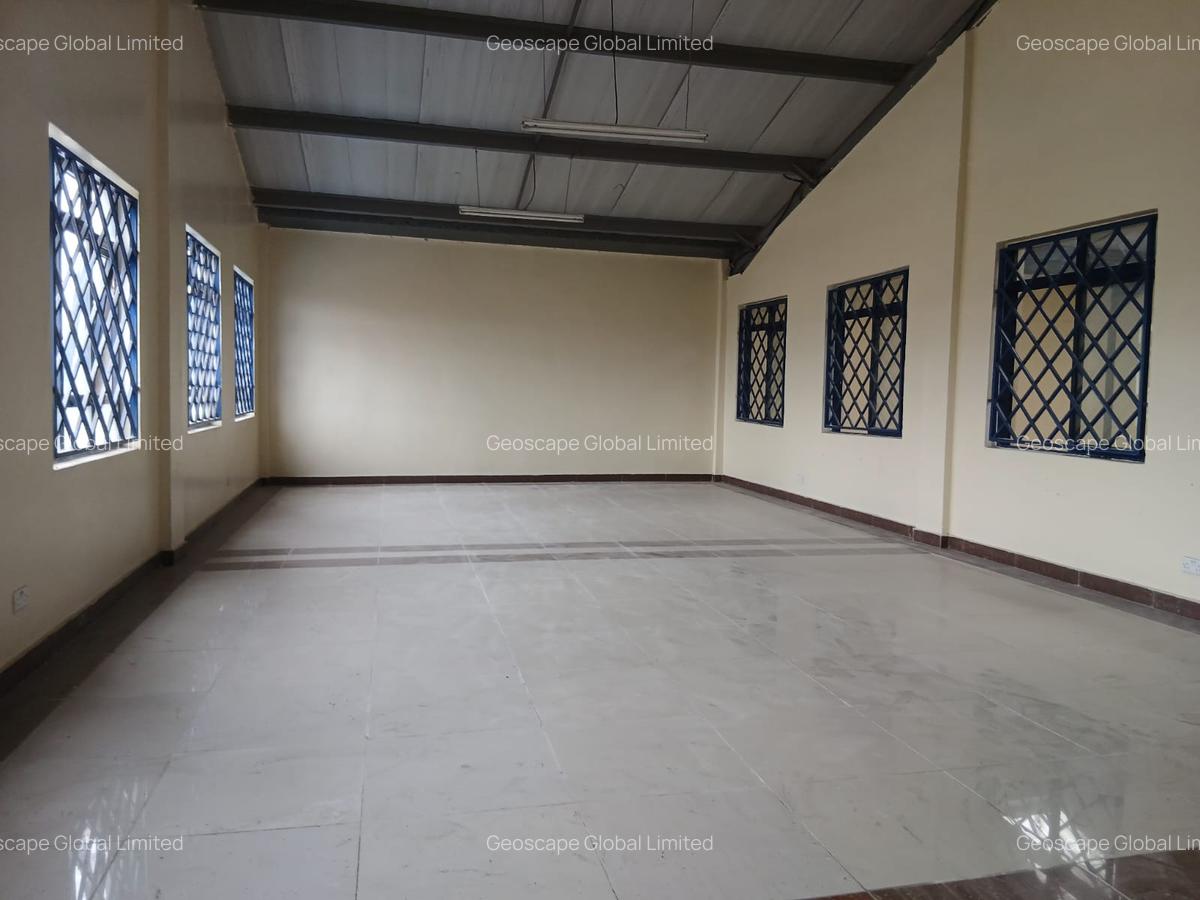 6,500 ft² Warehouse with Backup Generator in Industrial Area - 3