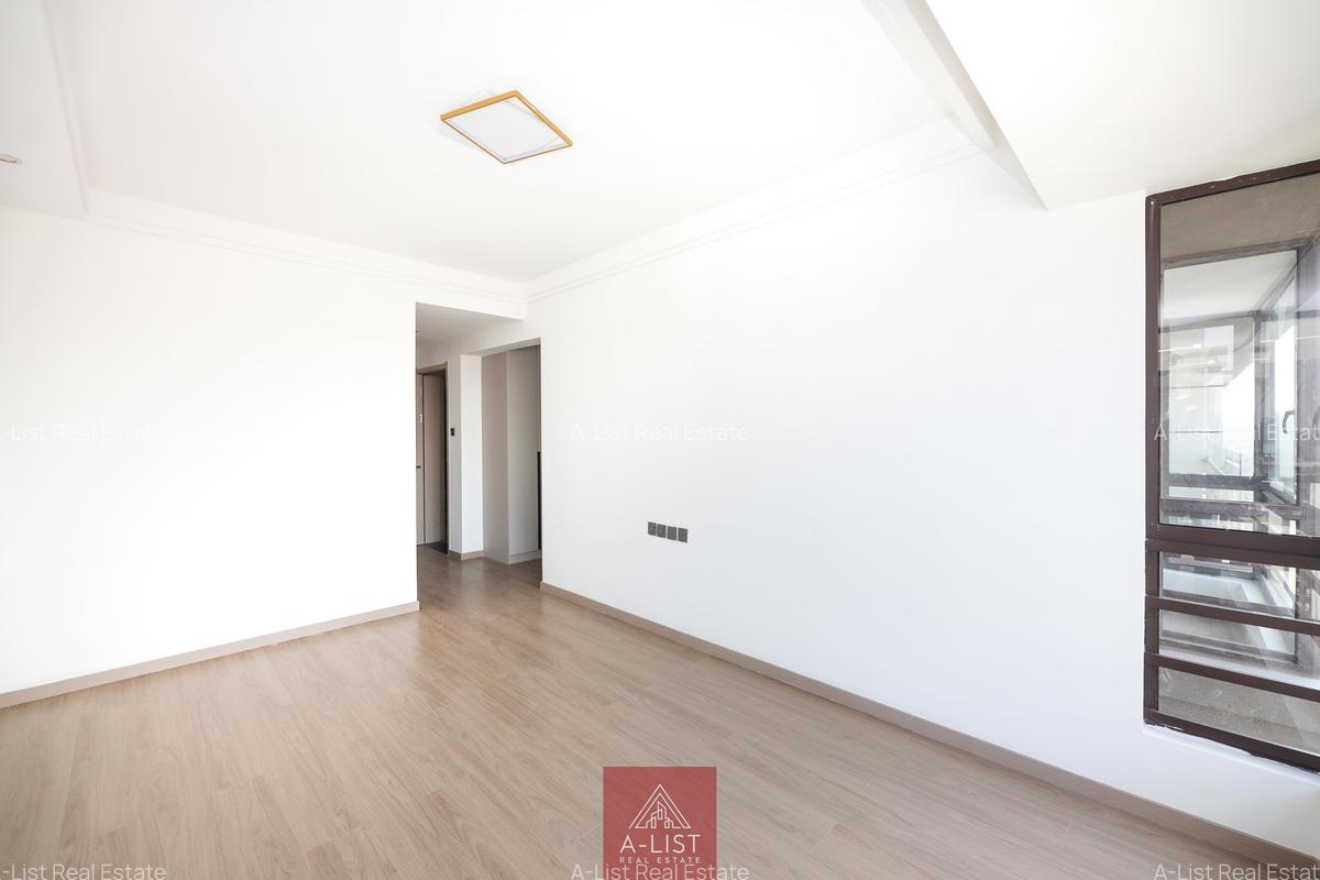 3 Bed Apartment with En Suite at Riverside Drive - 3