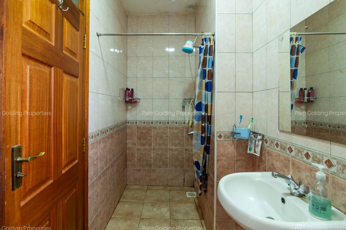 3 Bed Apartment with En Suite in Parklands - 19