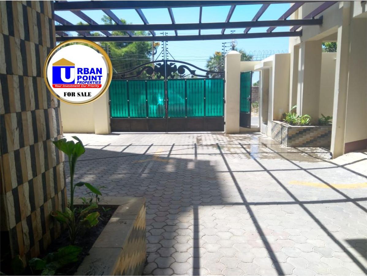 3 Bed Apartment with Parking in Nyali Area - 15