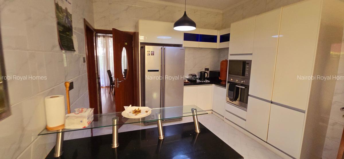 5 Bed Townhouse with En Suite at Lavington Green - 2