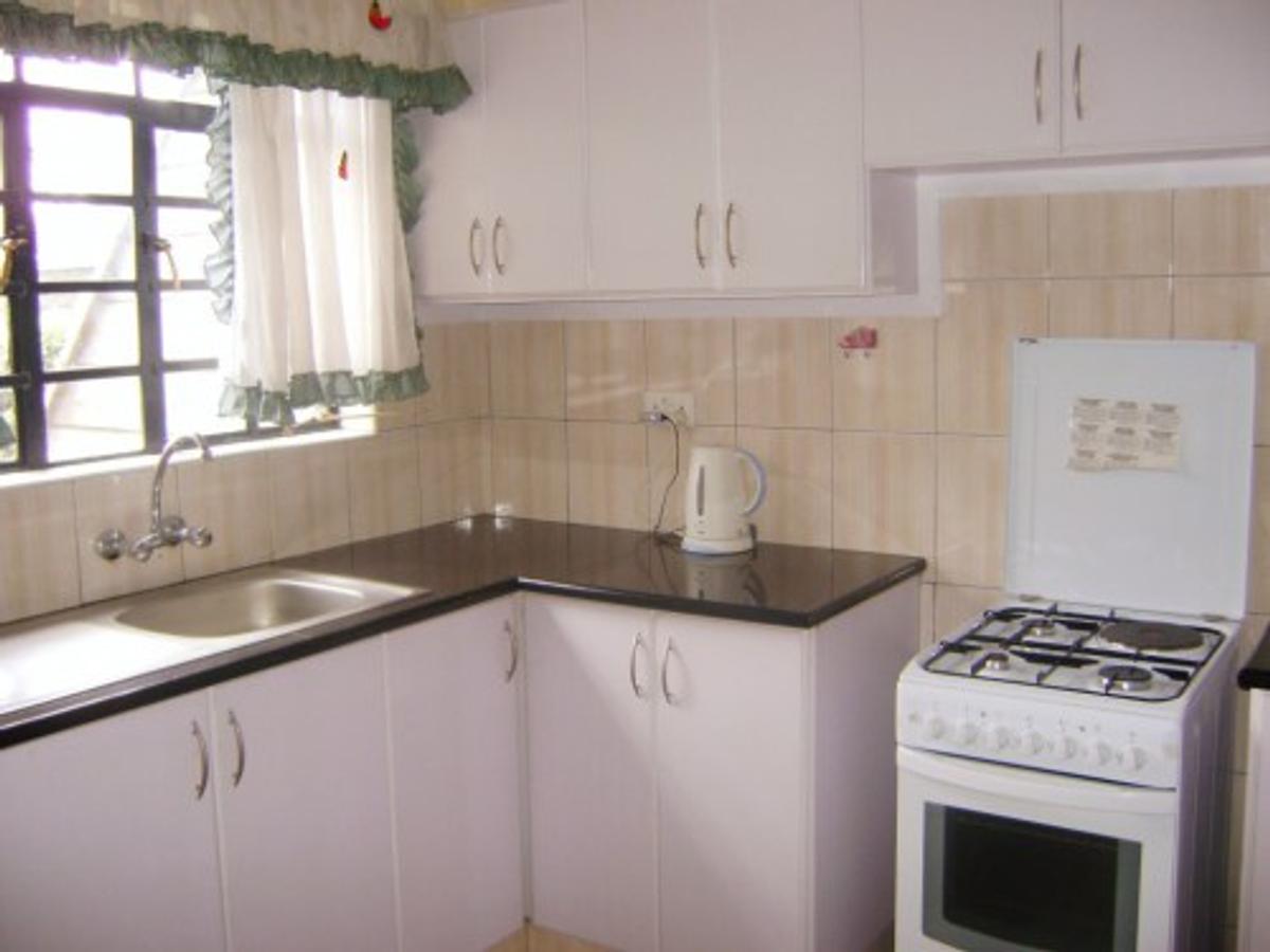 3 Bed Townhouse with En Suite at Mombasa Road - 5