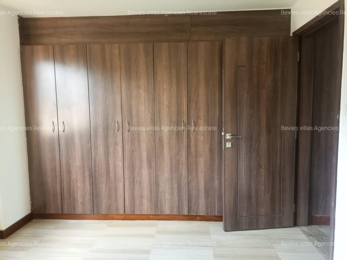 2 Bed Apartment with En Suite at Parklands - 6