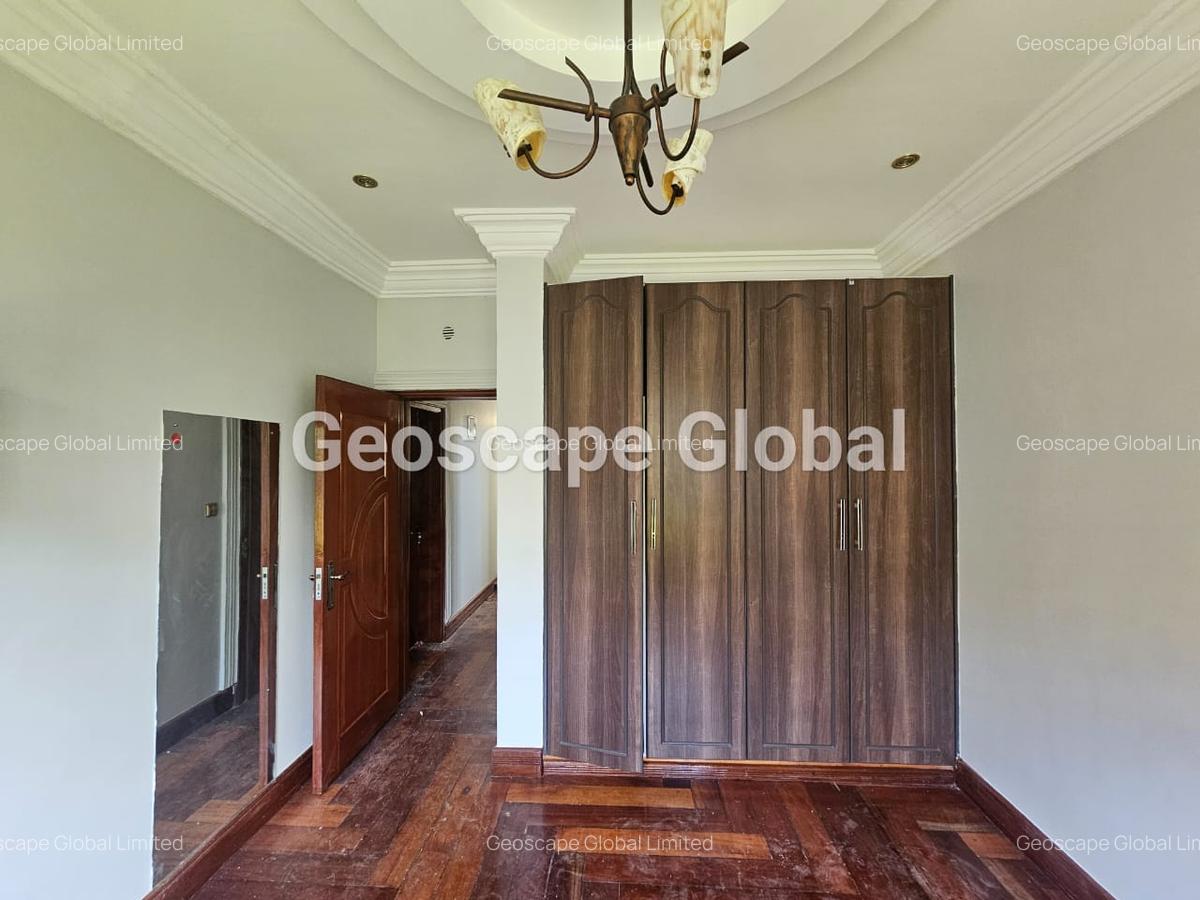 3 Bed House with En Suite in Runda - 11