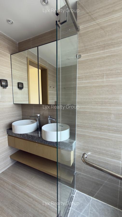 2 Bed Apartment with En Suite in Westlands Area - 20