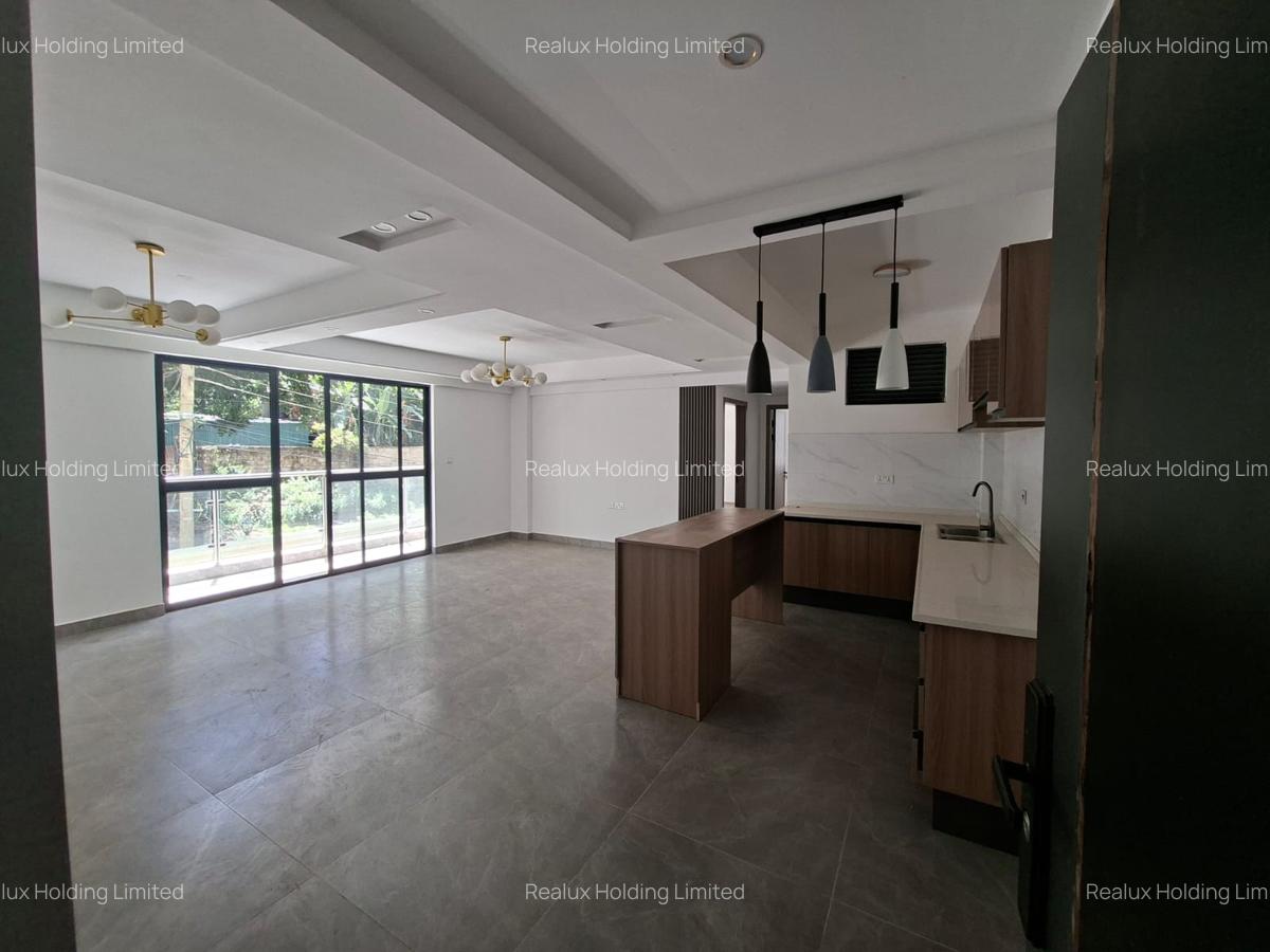 2 Bed Apartment with En Suite in Riverside - 3