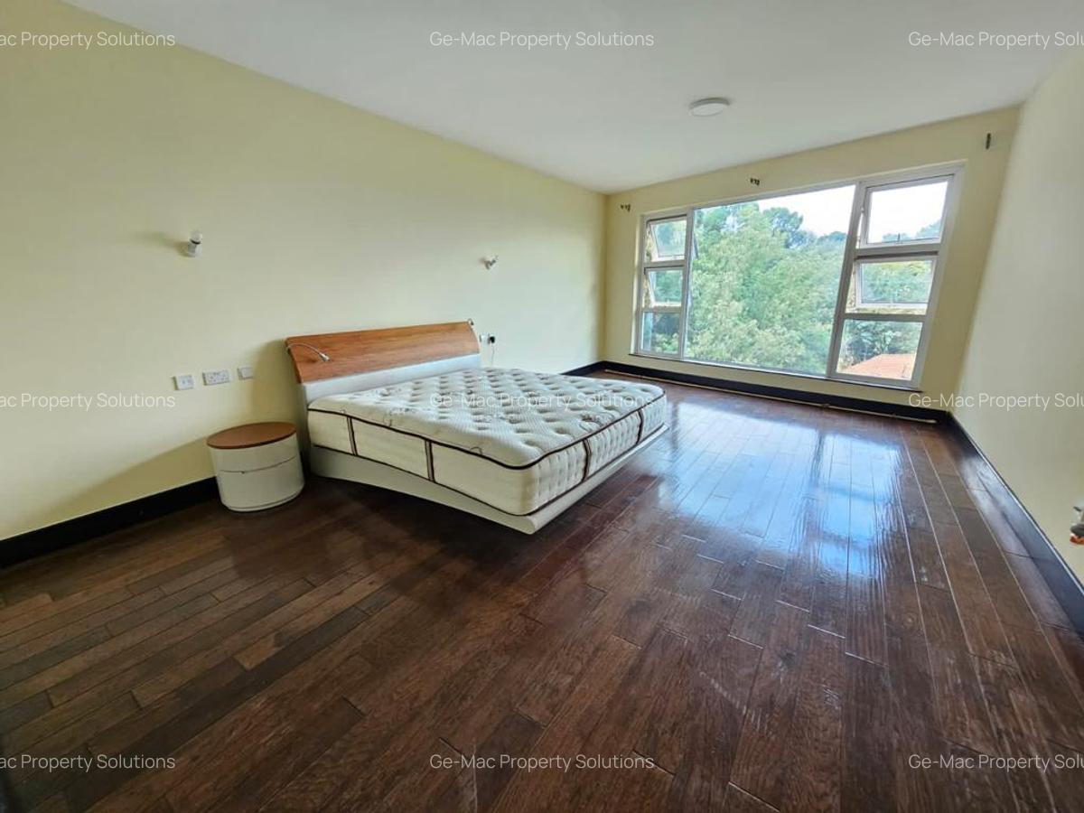 4 Bed Apartment with En Suite in General Mathenge - 15