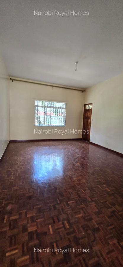 5 Bed Townhouse with En Suite at Lavington Green - 6