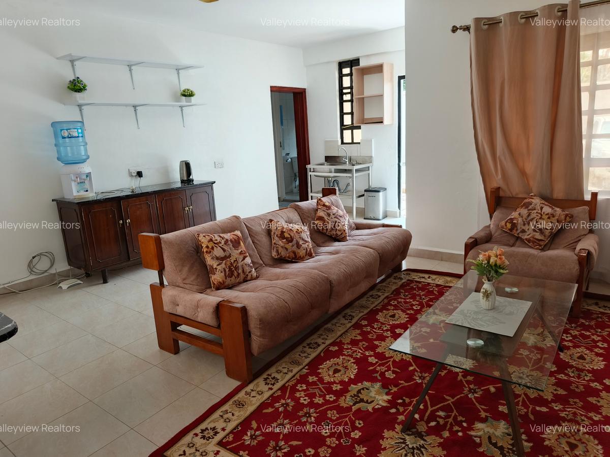 1 Bed Villa with En Suite at Lavington - 16