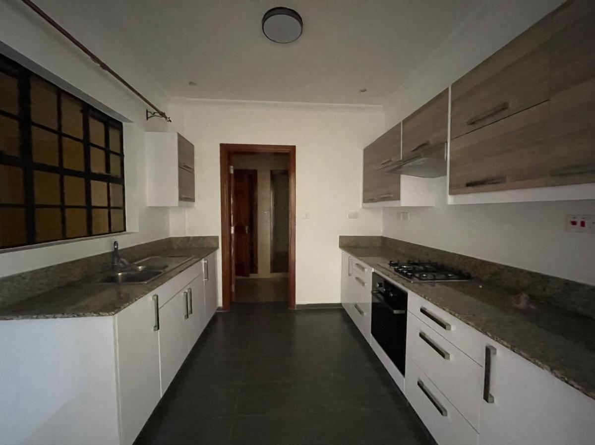 2 Bed Apartment with En Suite in Rhapta Road - 17