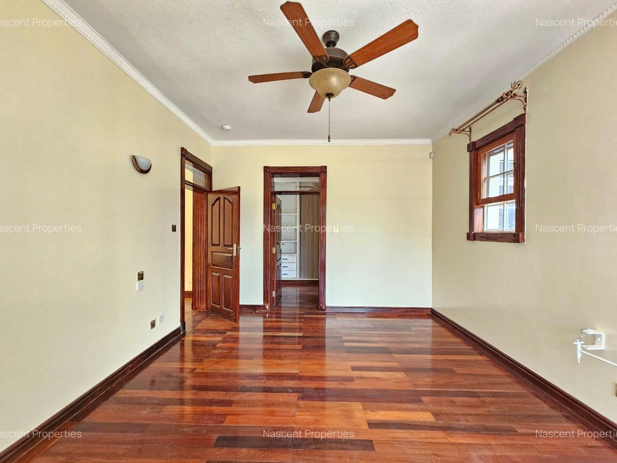 4 Bed Townhouse with En Suite in Kyuna - 7