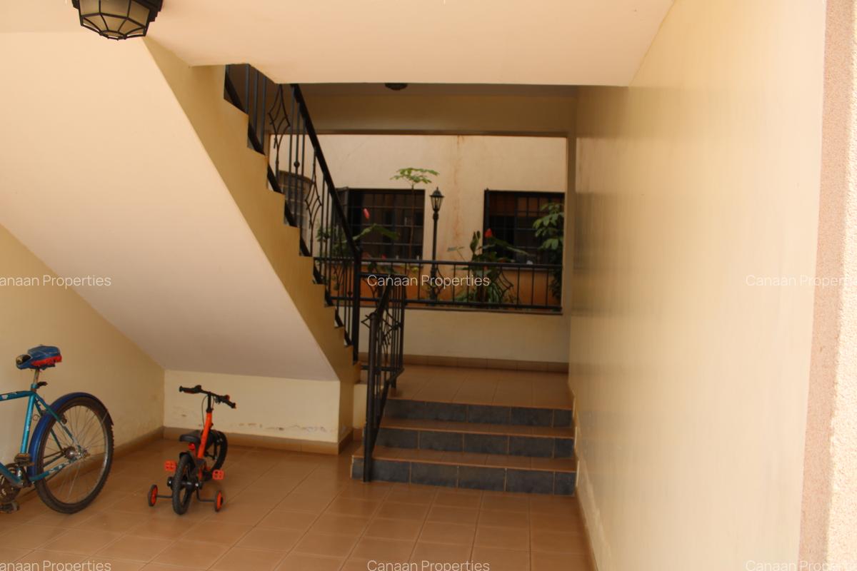 3 Bed Apartment with En Suite in Westlands Area - 4