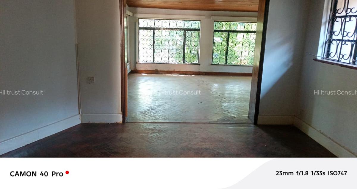 3 Bed House with En Suite in Spring Valley - 11