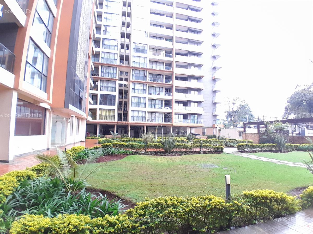 2 Bed Apartment with En Suite at Lavington - 4
