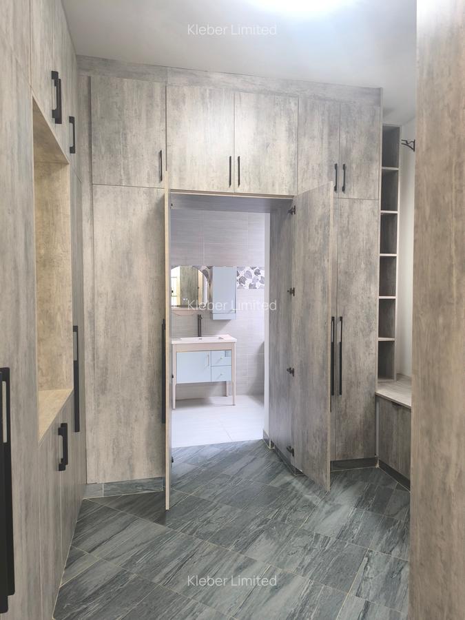 5 Bed House with En Suite in Syokimau - 12