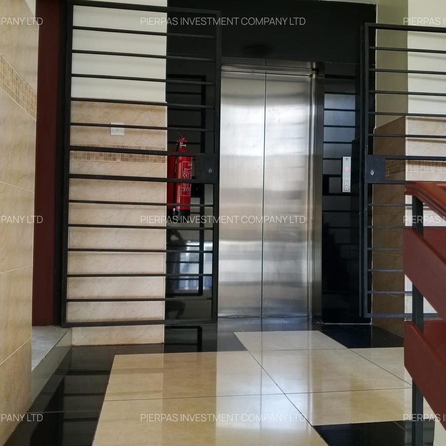 Serviced 3 Bed Apartment with En Suite in Westlands Area - 20