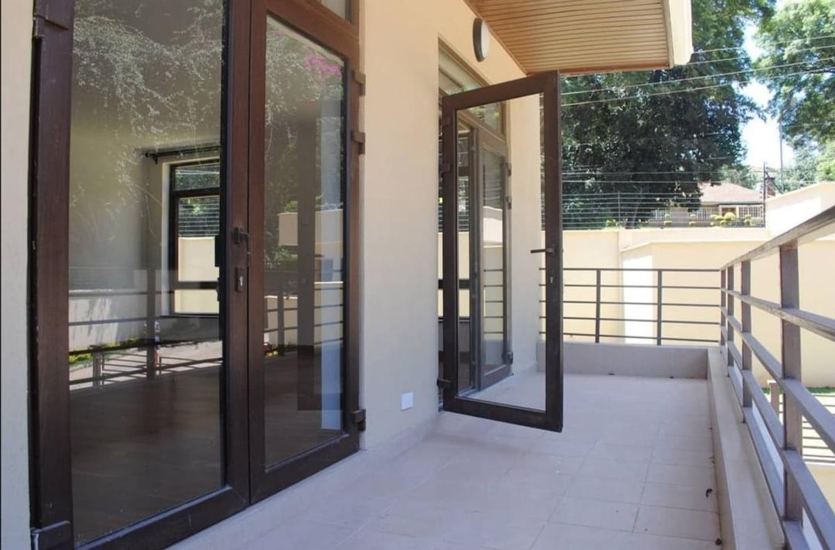 5 Bed Townhouse with En Suite in Lavington - 8