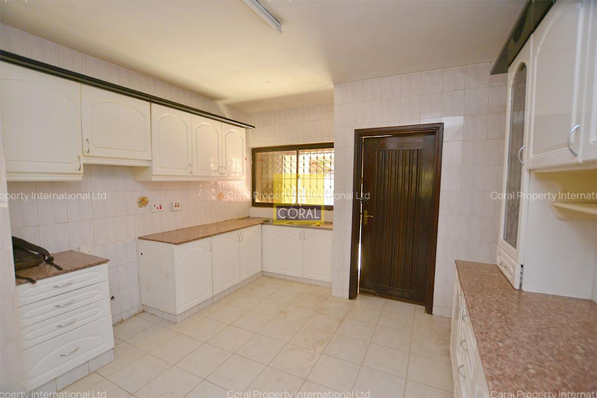 5 Bed House with Garden in Westlands Area - 16