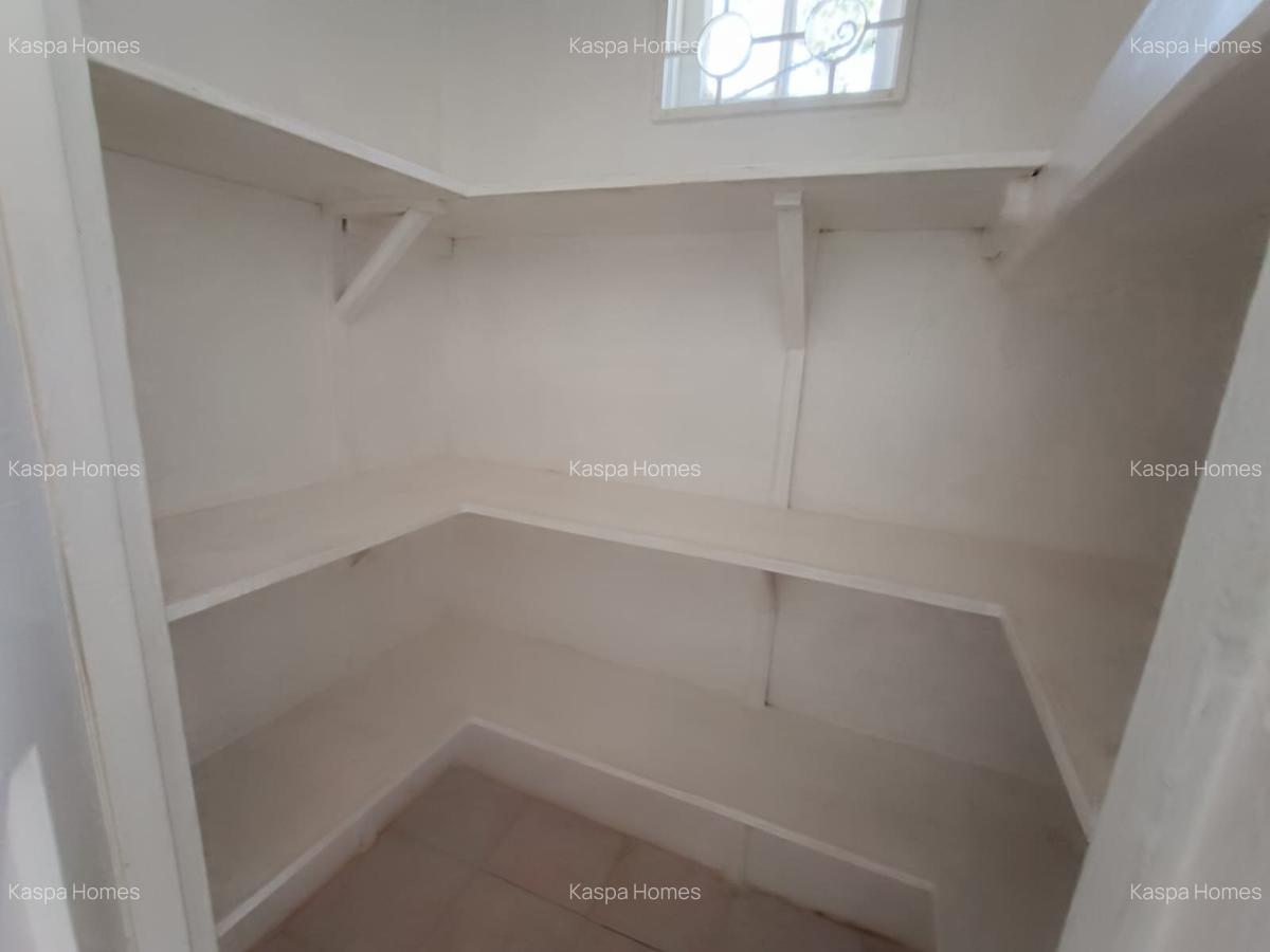 4 Bed House with En Suite in Karen - 10