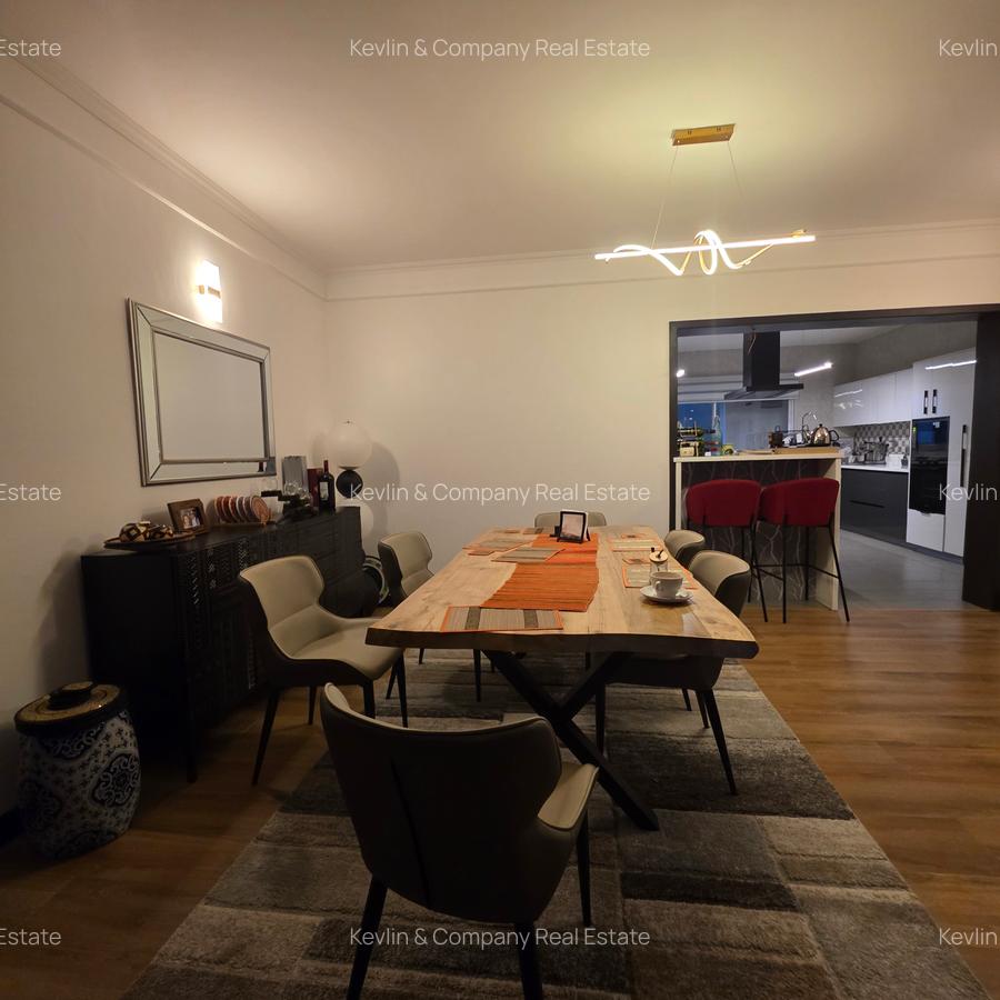 3 Bed Apartment with En Suite in Riverside - 4