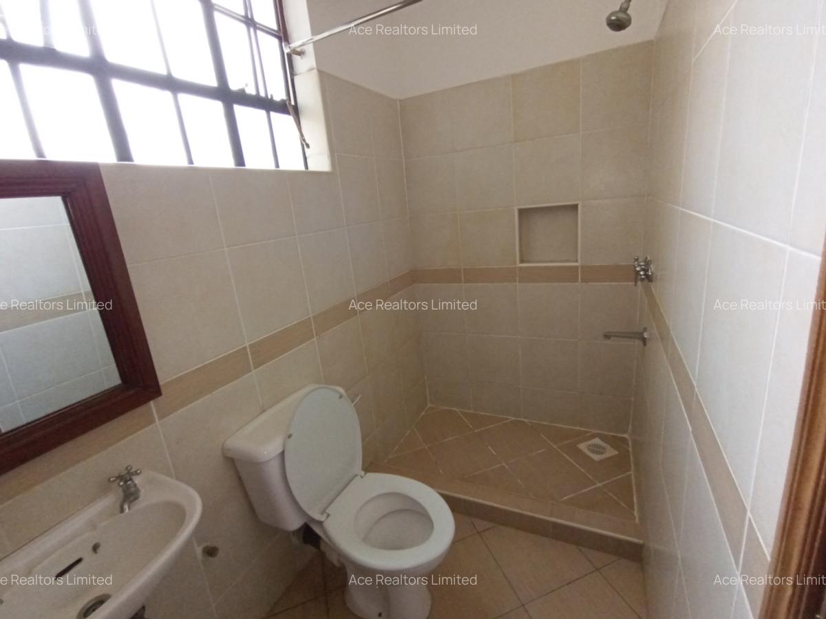 5 Bed Apartment with En Suite at Rhapta Road Duplex - 12