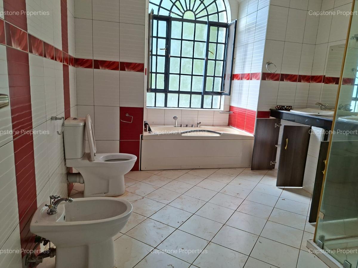 4 Bed Townhouse with En Suite at Runda - 18