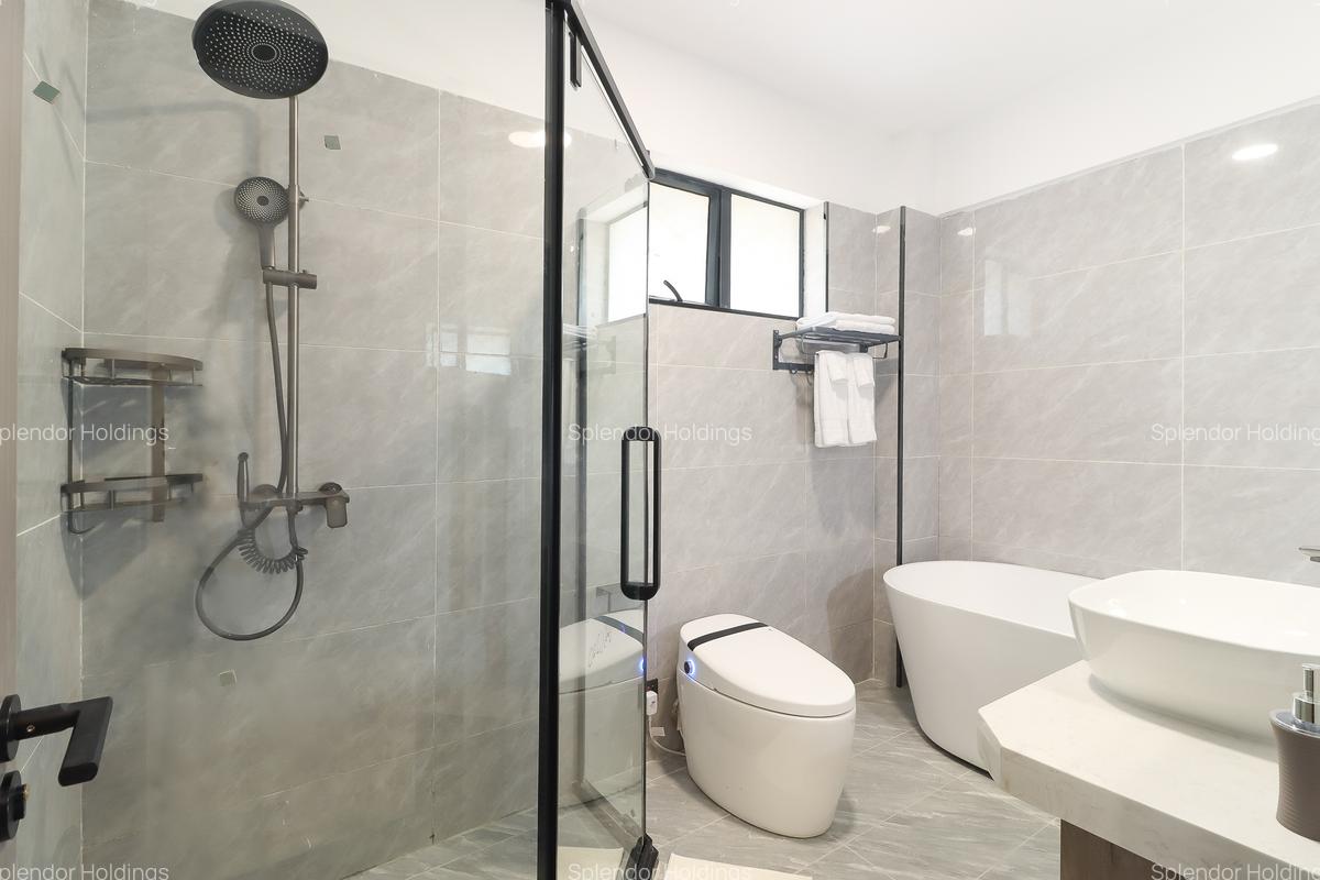 4 Bed Apartment with En Suite in Lavington - 14