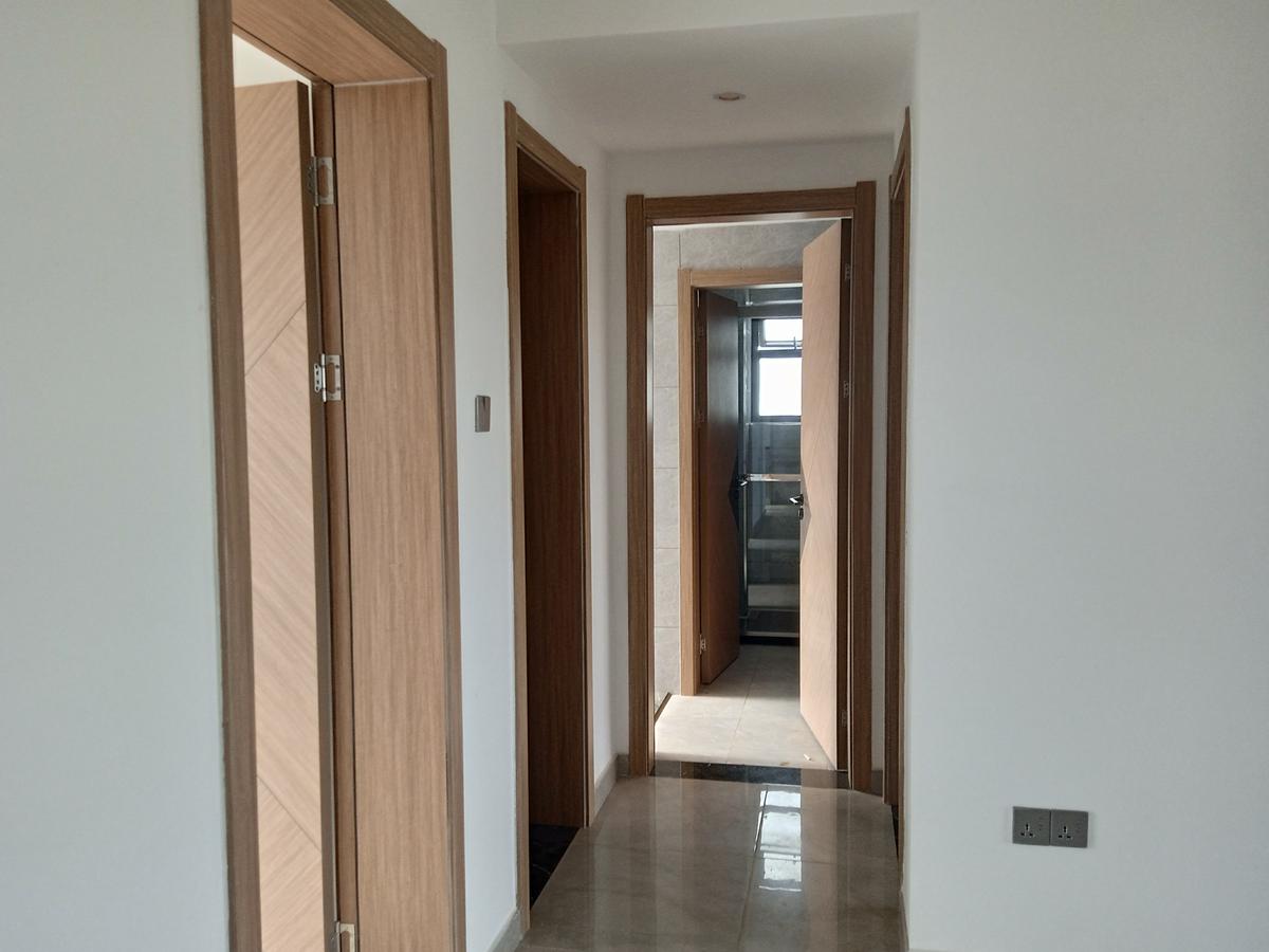 Serviced 3 Bed Apartment with En Suite at Riverside Drive. - 10